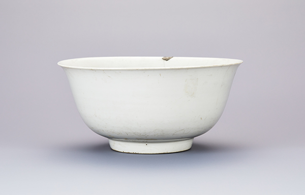 백자 대접, 조선 15세기, 높이 11.7cm, 입지름 24.9cm, 신수5046