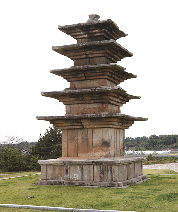 Five-story stone pagoda of Wanggung-ri, Iksan