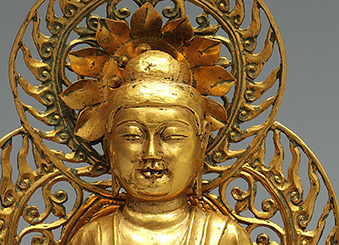  Detail of seated Buddha. 