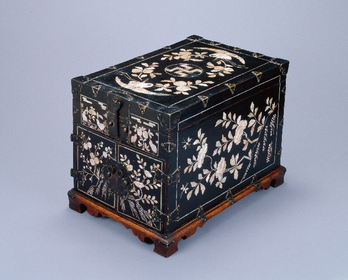 나전 칠 벼루 상자 이미지 1 보기