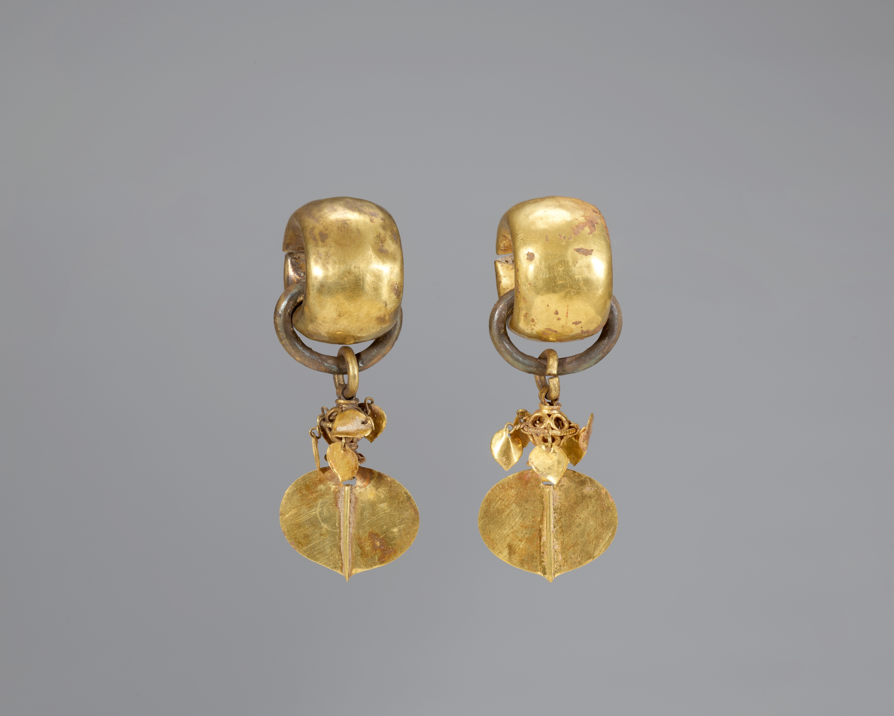 금제 굵은 고리 귀걸이 이미지 1