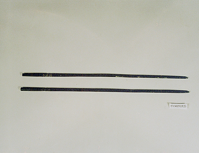 청동 젓가락 이미지 1